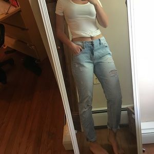 NWOT Forever 21 ripped, cropped jeans
